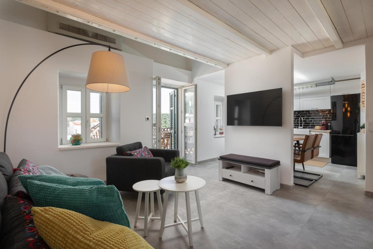 Apartment Coastal Villa มาคาร์สกา ภายนอก รูปภาพ